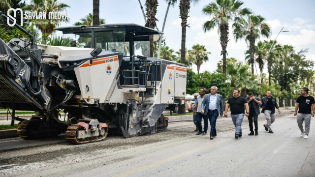 Adana Büyükşehir Belediyesi, "merkezde bozuk yol kalmayacak"