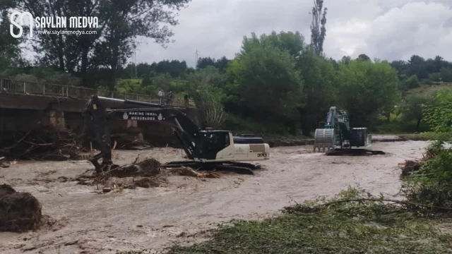 İstanbul Büyükşehir ekipleri afet bölgesinde