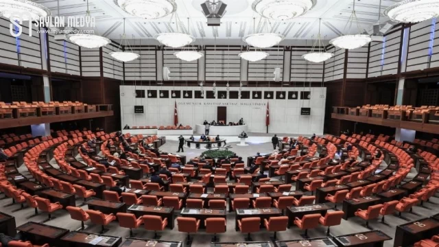 Sağlık çalışanlarına hak düzenlemesi TBMM’de... İlk 6 madde kabul edildi