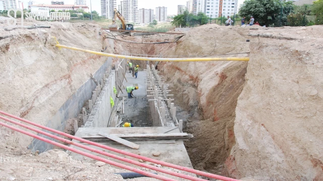 Büyükşehir’den Sarıçam'da kutu menfez çalışması