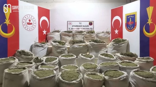 Diyarbakır’da 2 tona yakın uyuşturucu madde ele geçirildi