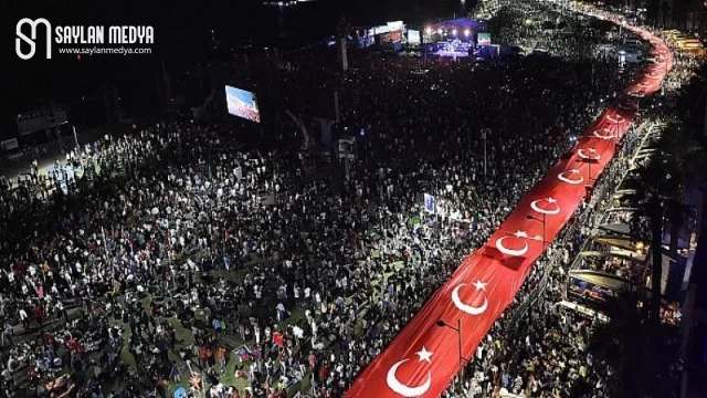 'İzmir'in kurtuluşu'nun 100. yılı' konulu ulusal fotoğraf yarışması