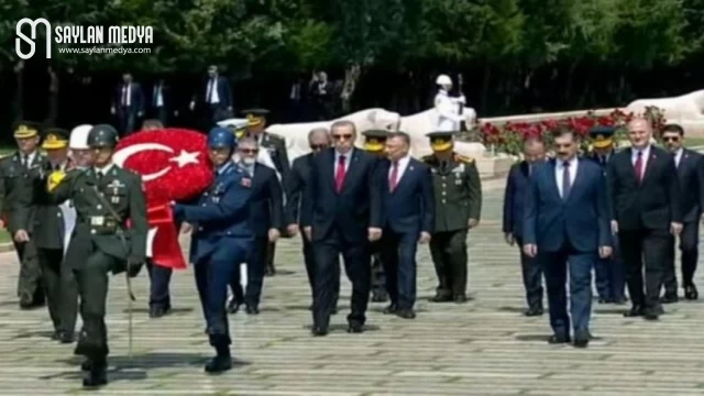 YAŞ üyeleri Anıtkabir’de