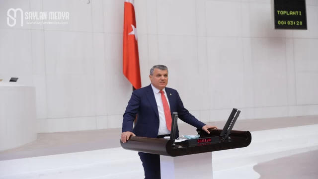 CHP'li Barut, "Kadrolu, güvenceli, insanca yaşam istiyoruz"