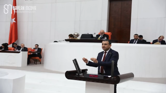 Burhanettin Bulut: İlaç Sadece Eczane'de Satılabilir!