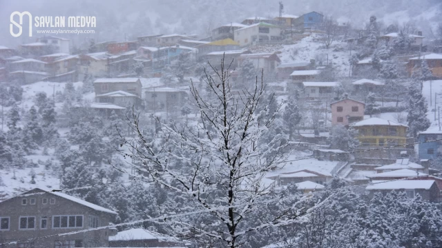 Kızıldağ Yaylası beyaza büründü