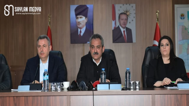 BAKAN ÖZER: ADANA'DA EĞİTİM ÖĞRETİMİ 13 MART'A ERTELİYORUZ