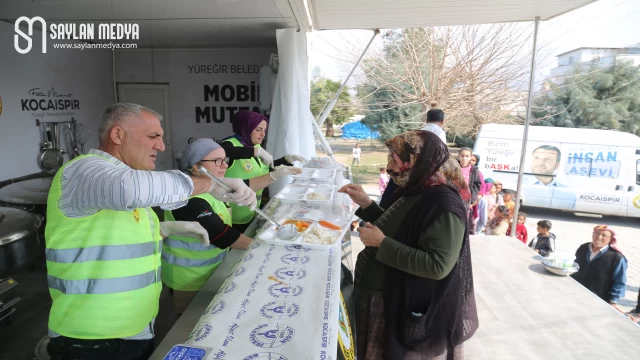 Yüreğir Belediyesi mobil mutfak tırı depremzedelerin hizmetinde