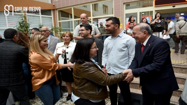 Başkan Akay’dan belediye çalışanlarına teşekkür