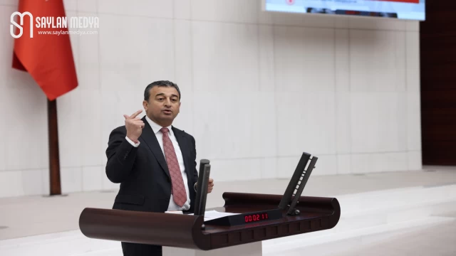 Bulut, "Vatandaş Cumhuriyet tarihinin en büyük borç yüküyle karşı karşıya kaldı"