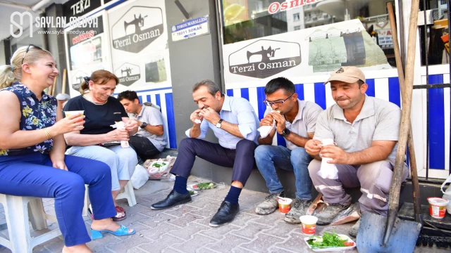 “Adana’da o kadar belediye başkanı var. Ancak oturup işçilerle sadece siz yemek yersiniz”