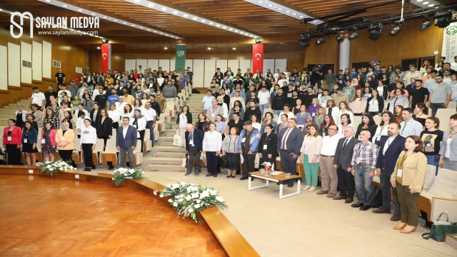 Uluslararası 'Herkes İçin Dil Konferansı' Gerçekleştirildi