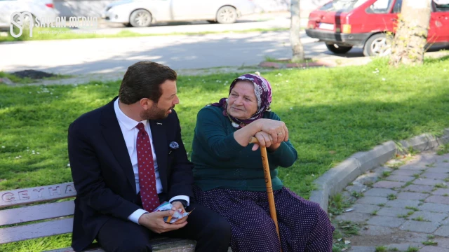 Kadir Aydar sözünü tuttu; Bayram öncesi emeklilere 5 Bin TL İkramiye...