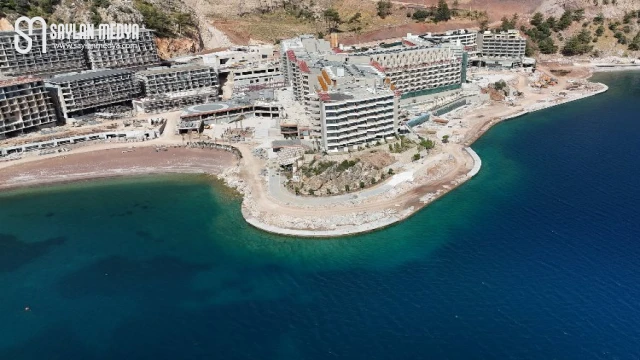 Marmaris Belediyesinden ruhsatsız dev projeye darbe