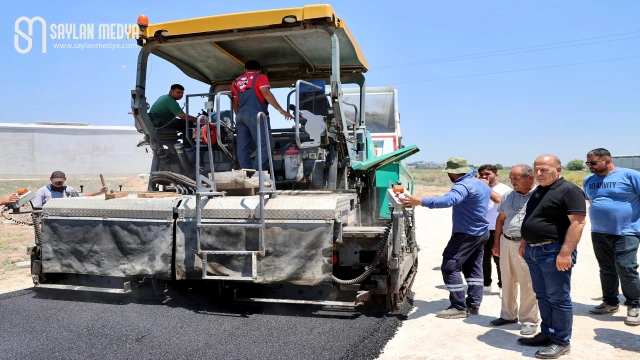 Yüreğir Belediyesi ekipleri asfaltlama çalışmalarına hız kesmeden devam etti