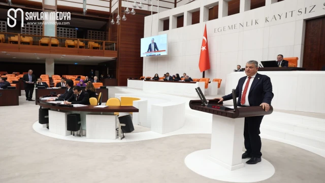 Ayhan Barut: Yanlıştan dönülsün, Büyükşehir Yasası yeniden düzenlensin