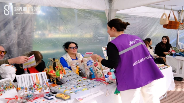 Kadınların ürettiği ürünler satışa sunuldu