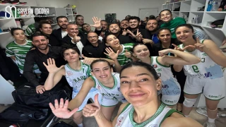 Ceyhan Belediye Basketbol Akademisi Liderlik Koltuğunu Bırakmıyor